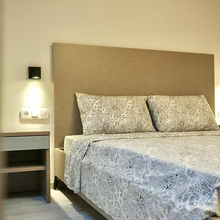 Anna's Corfu Escape 2 *